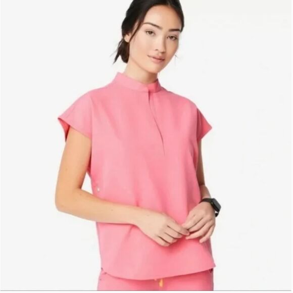 FIGS Rafaela Oversized Scrub Top Neon Pink Sz L - Picture 2 of 7